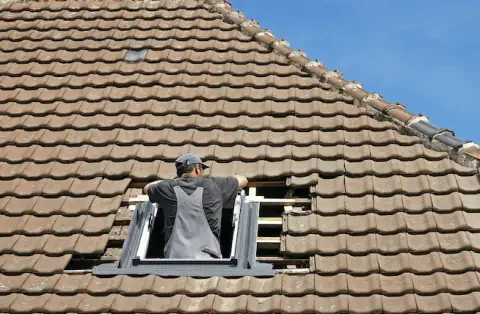 Pose de velux - Fougax-et-Barrineuf